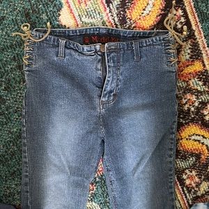 Vintage y2k Bratz mudd lace up side capris